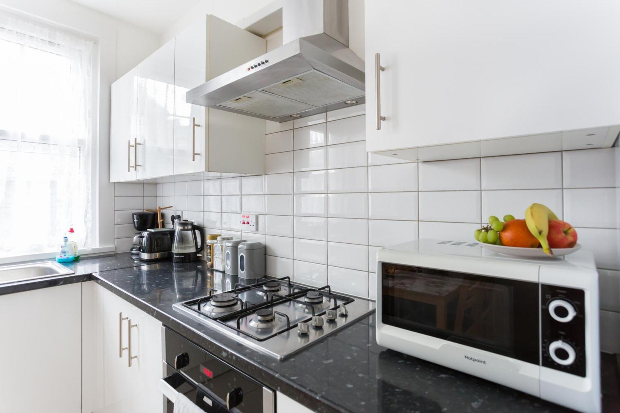 Hébergement de vacances Wood Budget - Next To Mall & Metro Station - 10 Min To Center *