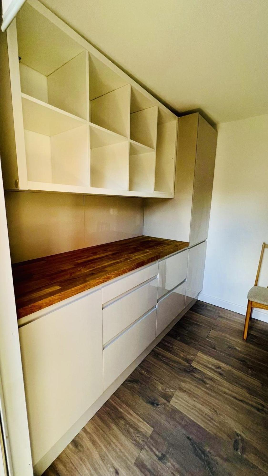 Hébergement de vacances Wood Budget - Next To Mall & Metro Station - 10 Min To Center *